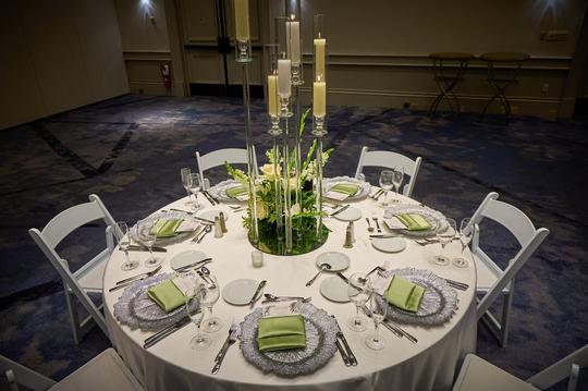 Setting the Scene: Elegant Table Decor for an Unforgettable Celebration