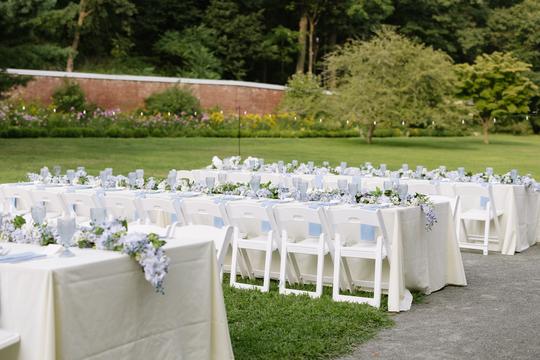 A Taste of Summer: Blue and White Perfection on Every Table